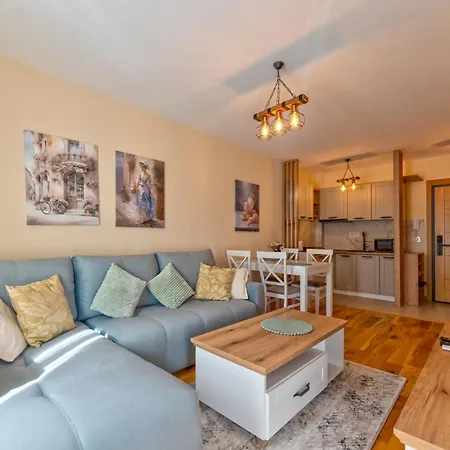 Apartment Villa, Sauna, Free Parking Near And Center