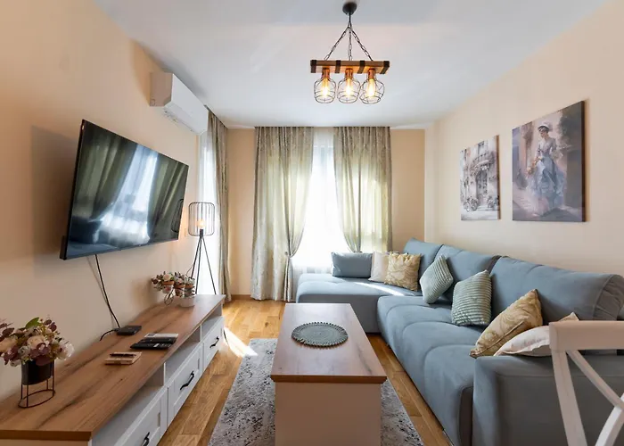 Villa, Sauna, Free Parking Near And Center *