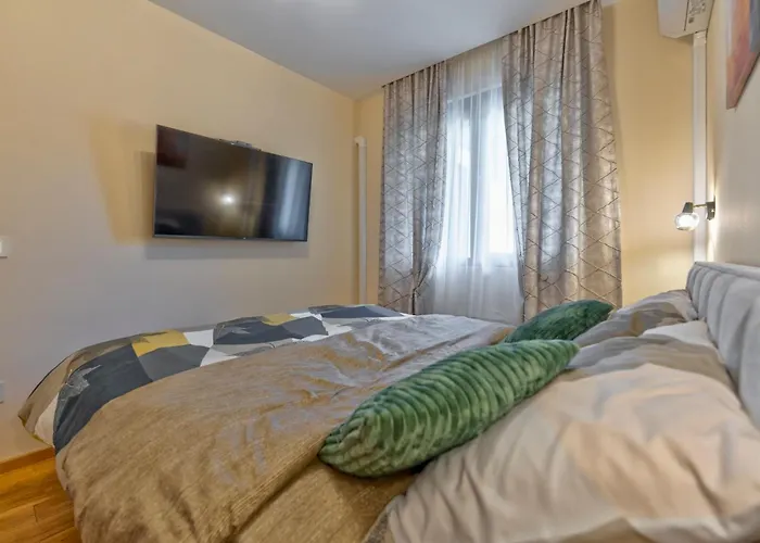 Villa, Sauna, Free Parking Near And Center Apartment Zlatibor