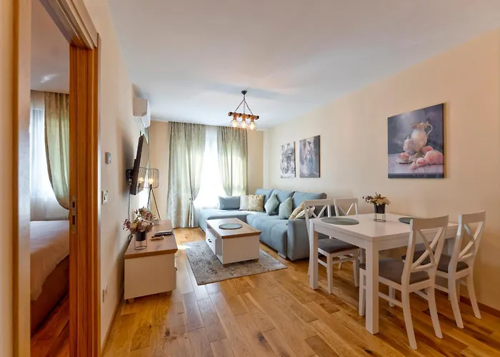 Apartment Villa, Sauna, Free Parking Near And Center *